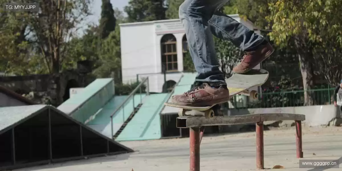 🎯 专业装备，助力突破极限！💪 每一次挥拍，都是精准的胜利！